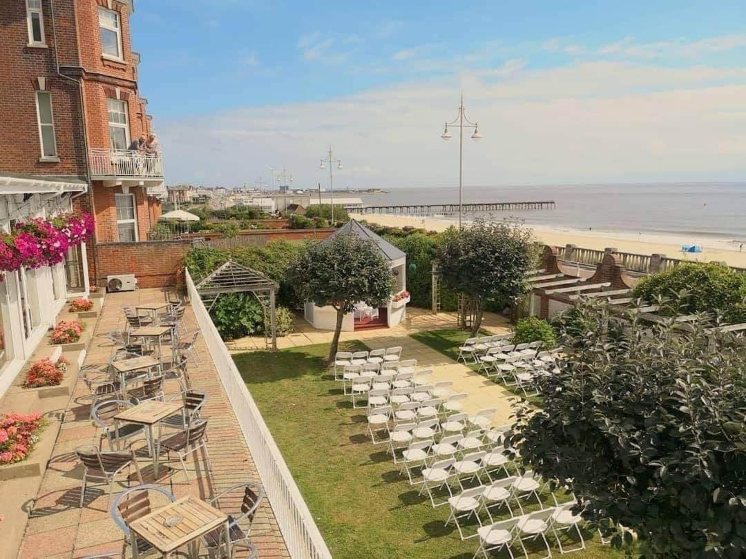 Hotel Victoria Lowestoft Εξωτερικό φωτογραφία