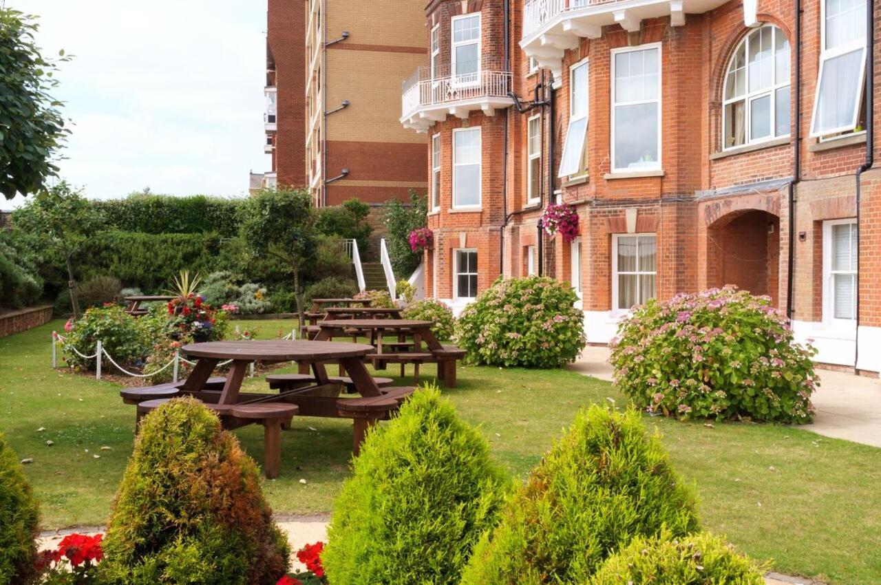 Hotel Victoria Lowestoft Εξωτερικό φωτογραφία